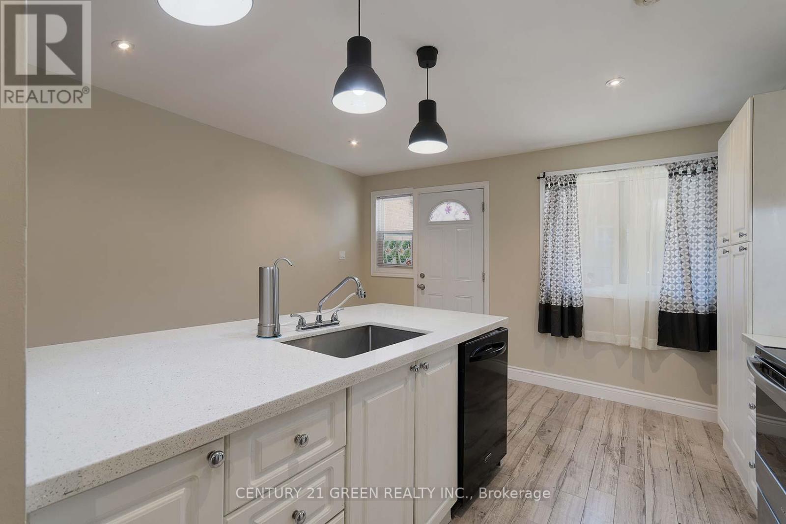 190 - 50 Scarborough Golf Club Road, Toronto, Ontario  M1M 3T5 - Photo 9 - E13082274