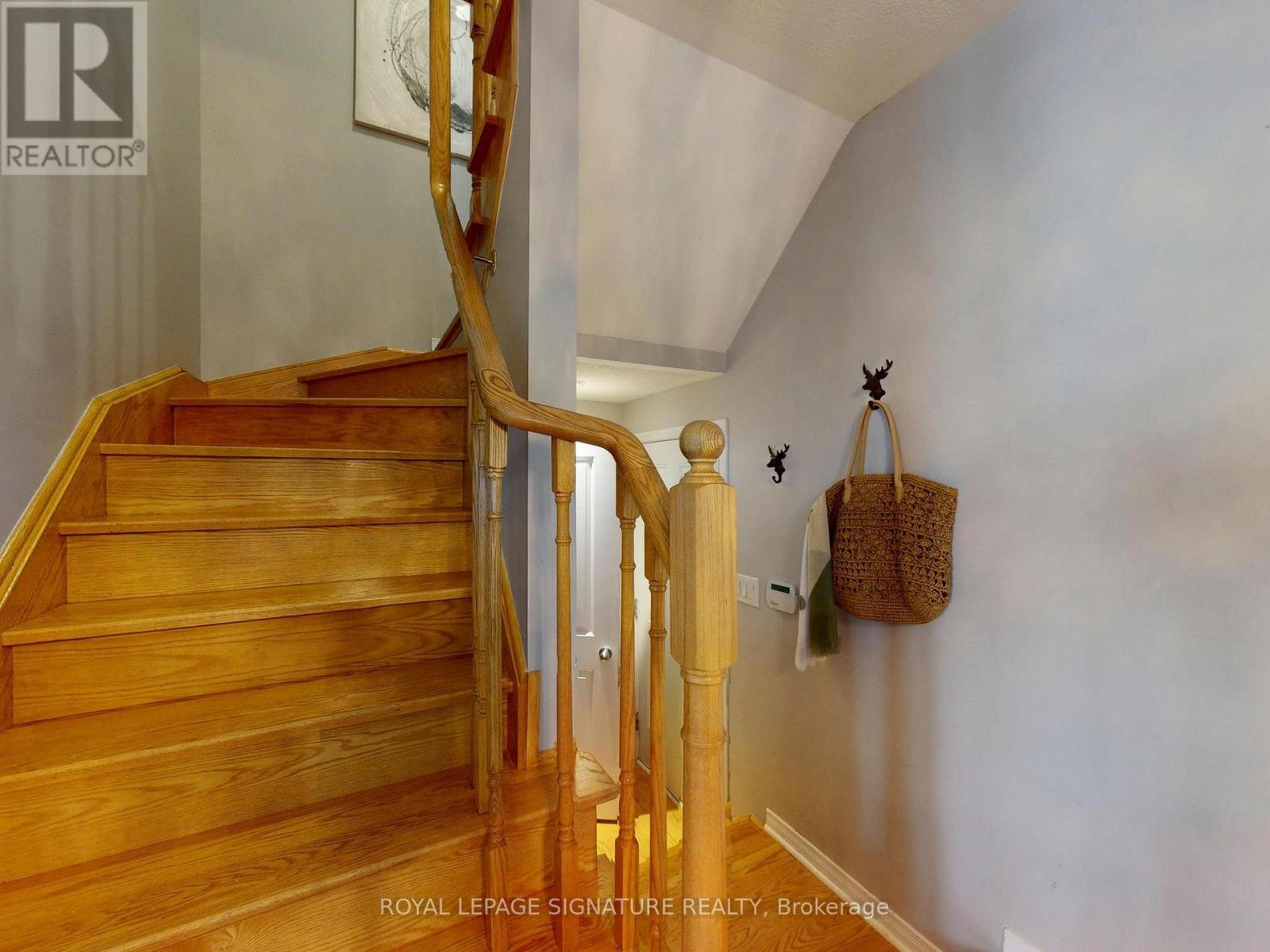 19 Gallimere Court, Whitby, Ontario  L1N 0J5 - Photo 17 - E13082290