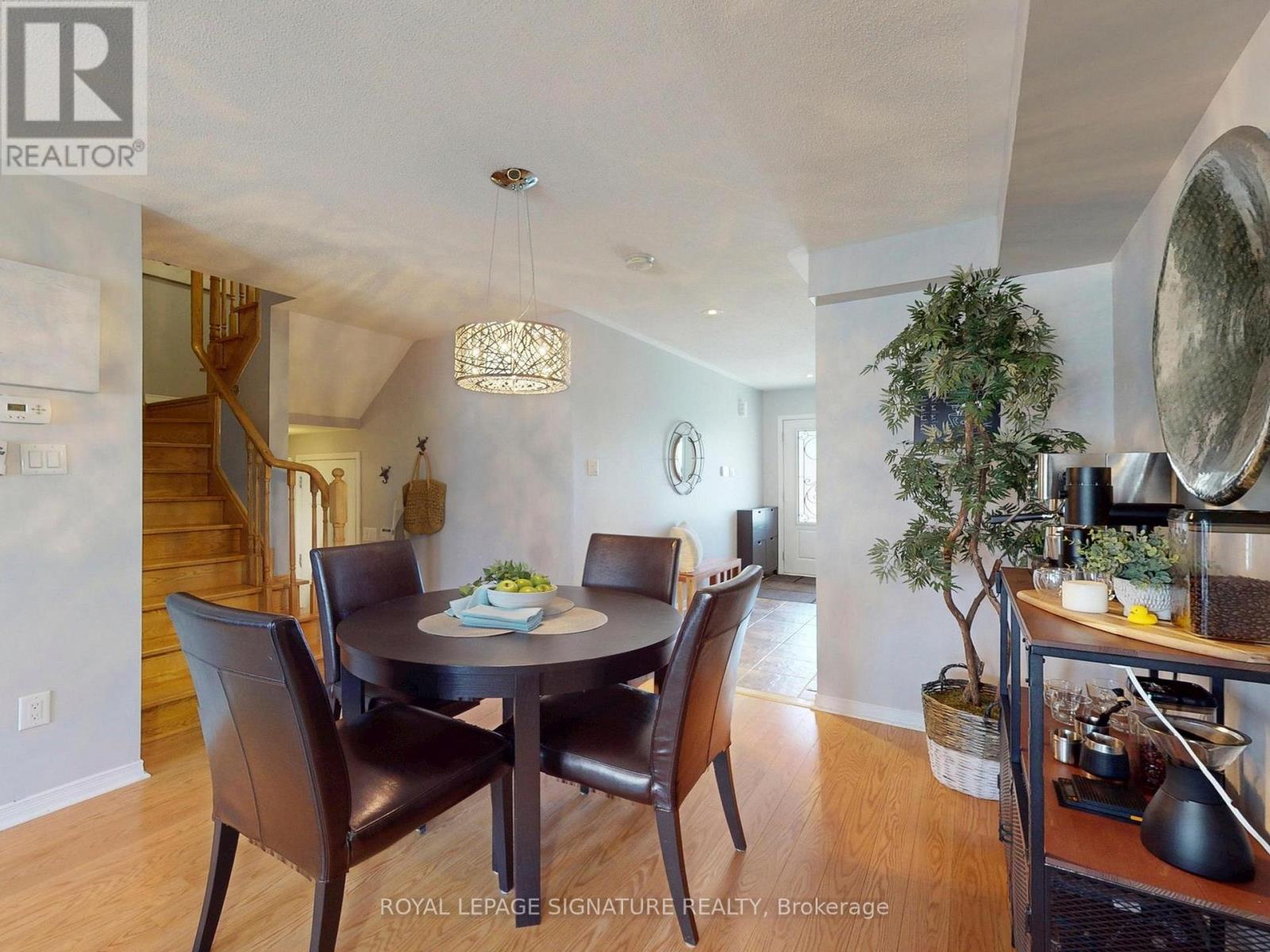 19 Gallimere Court, Whitby, Ontario  L1N 0J5 - Photo 9 - E13082290