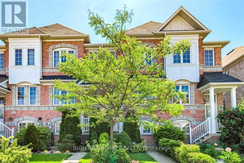 49 Wilkes Crescent, Toronto, Ontario  M1L 0B4 - Photo 2 - E13082366