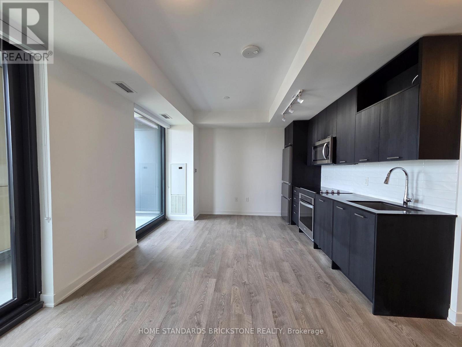 608 - 120 Eagle Rock Way, Vaughan, Ontario  L6A 5C2 - Photo 6 - N13082278