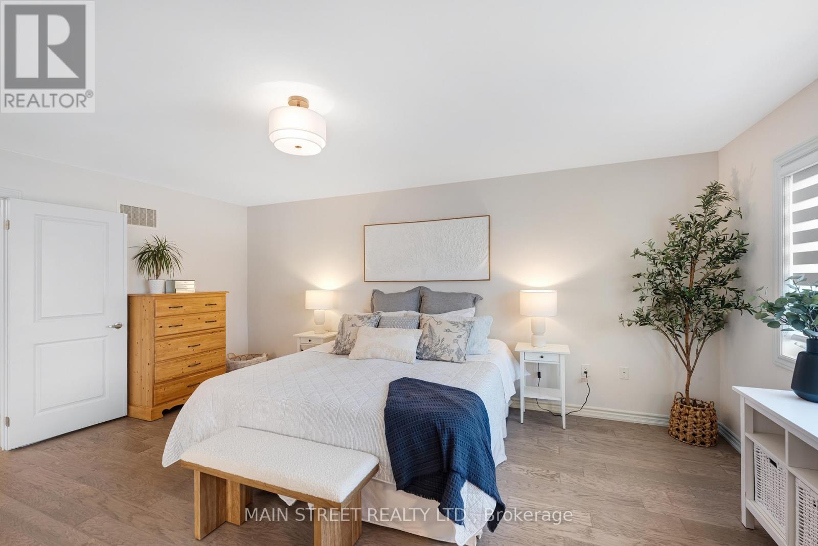 1518 Emberton Way, Innisfil (Alcona), Ontario  L9S 0L6 - Photo 14 - N13082310