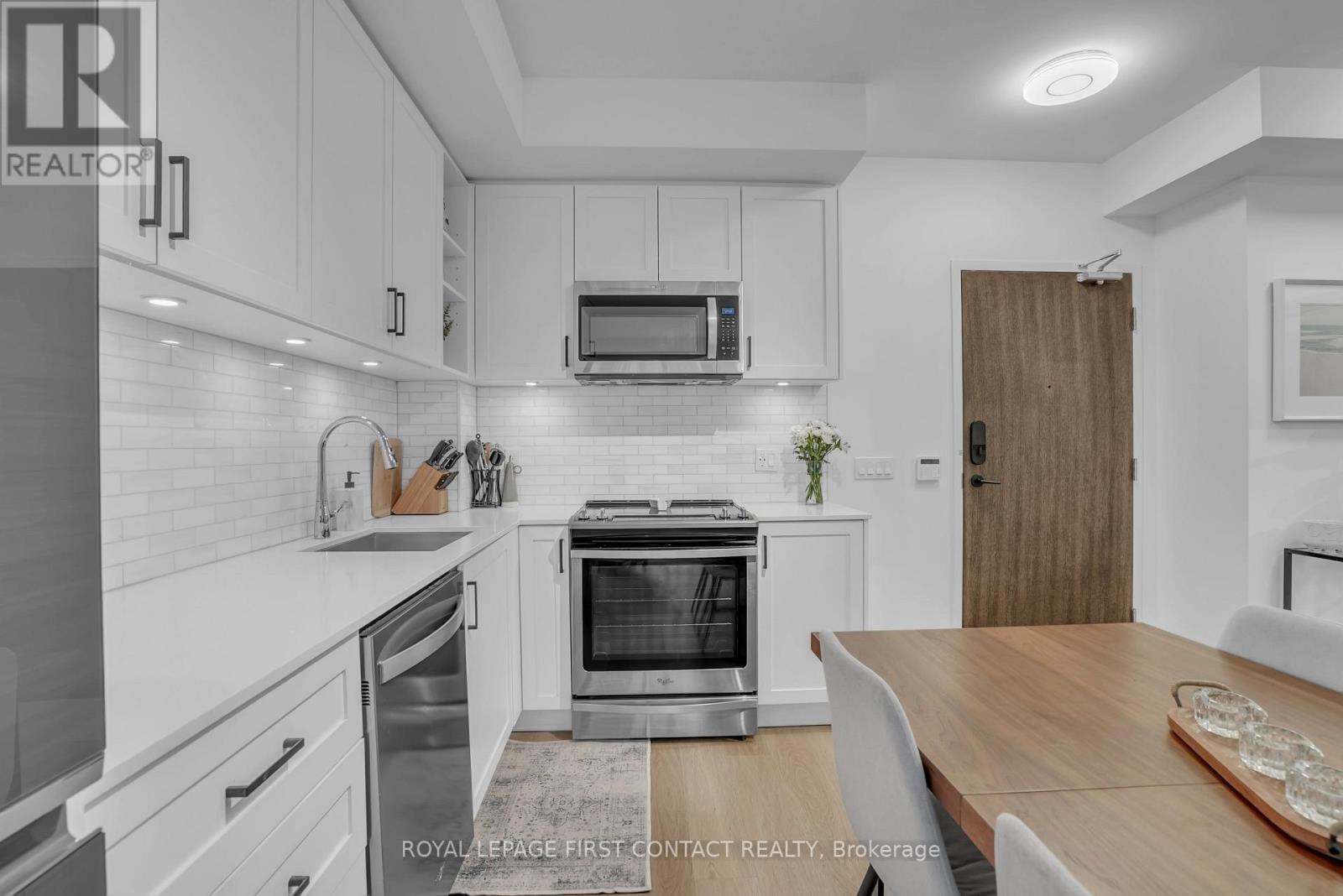 407 - 100 Eagle Rock Way, Vaughan, Ontario  L6A 5B9 - Photo 14 - N13082320