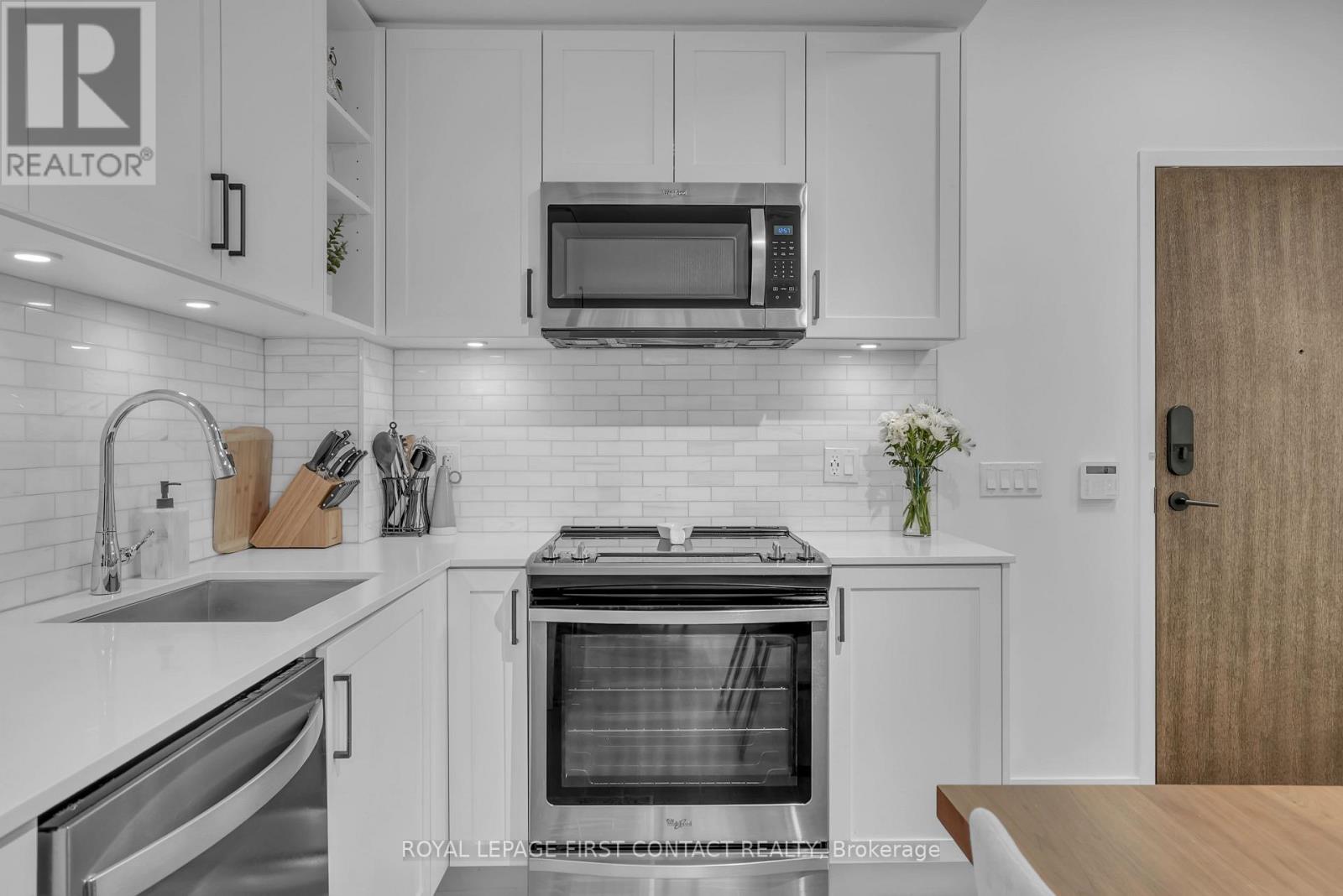 407 - 100 Eagle Rock Way, Vaughan, Ontario  L6A 5B9 - Photo 15 - N13082320