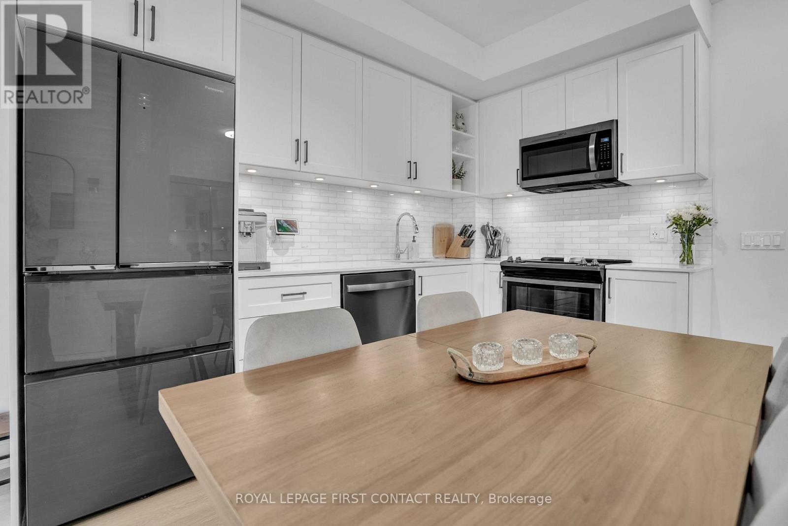 407 - 100 Eagle Rock Way, Vaughan, Ontario  L6A 5B9 - Photo 17 - N13082320