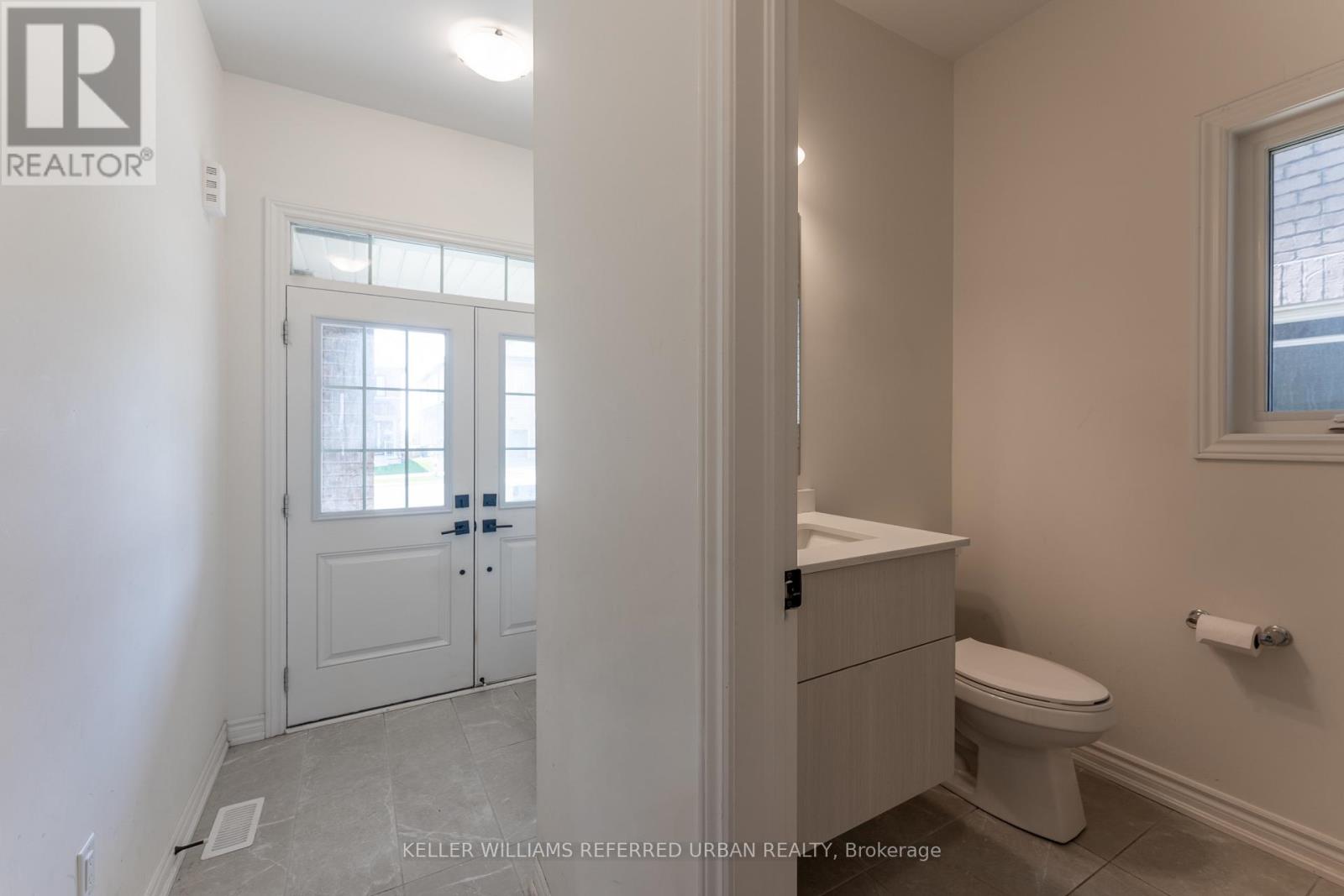 23 Greer Street, Barrie, Ontario  L9J 0R4 - Photo 12 - S13082272
