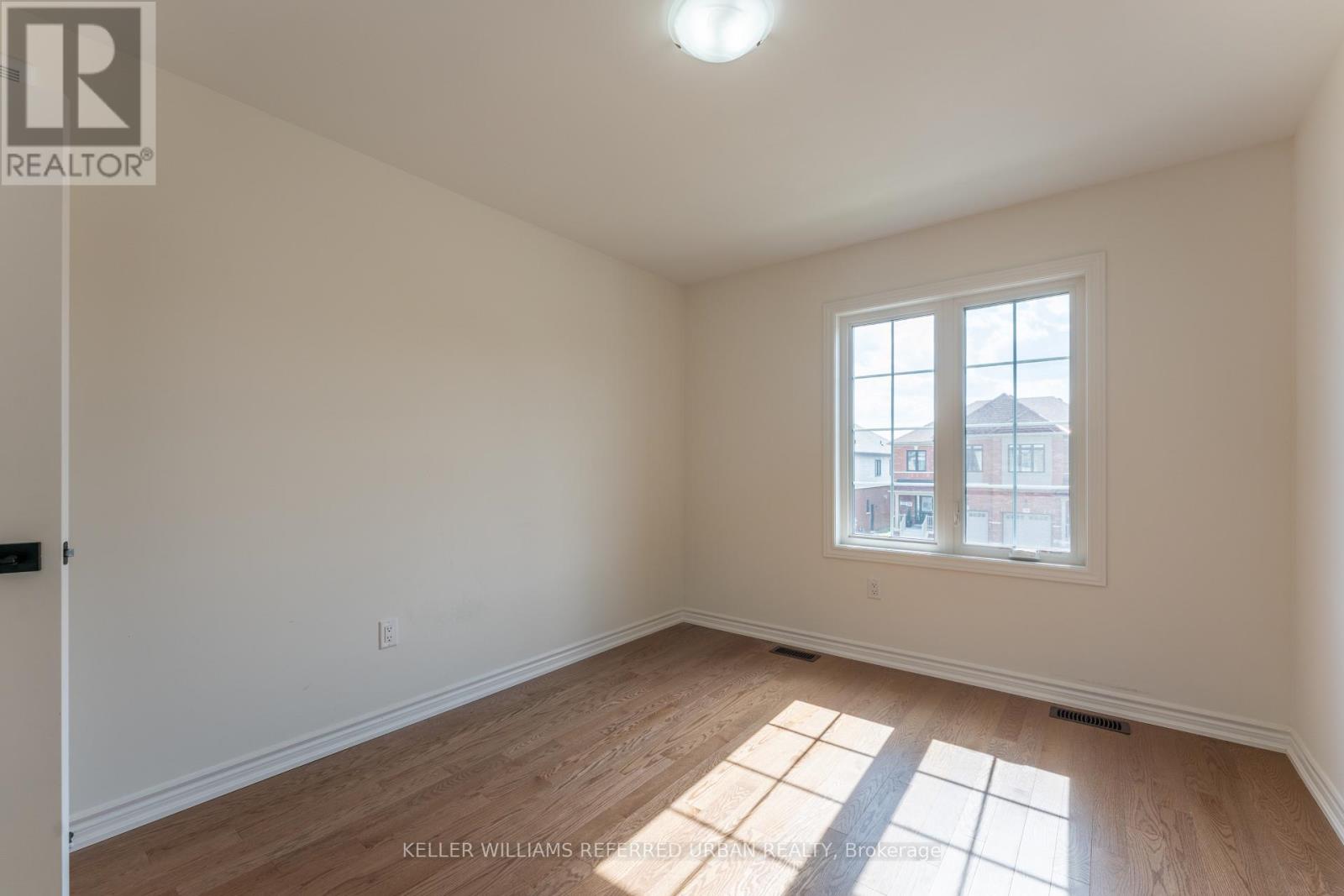 23 Greer Street, Barrie, Ontario  L9J 0R4 - Photo 18 - S13082272