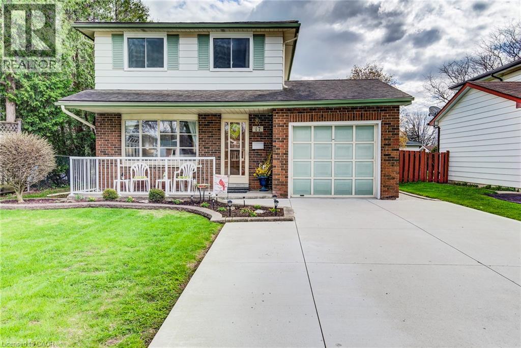 17 Forest Glen Court, Kitchener, Ontario  N2N 1E1 - Photo 2 - 40826964