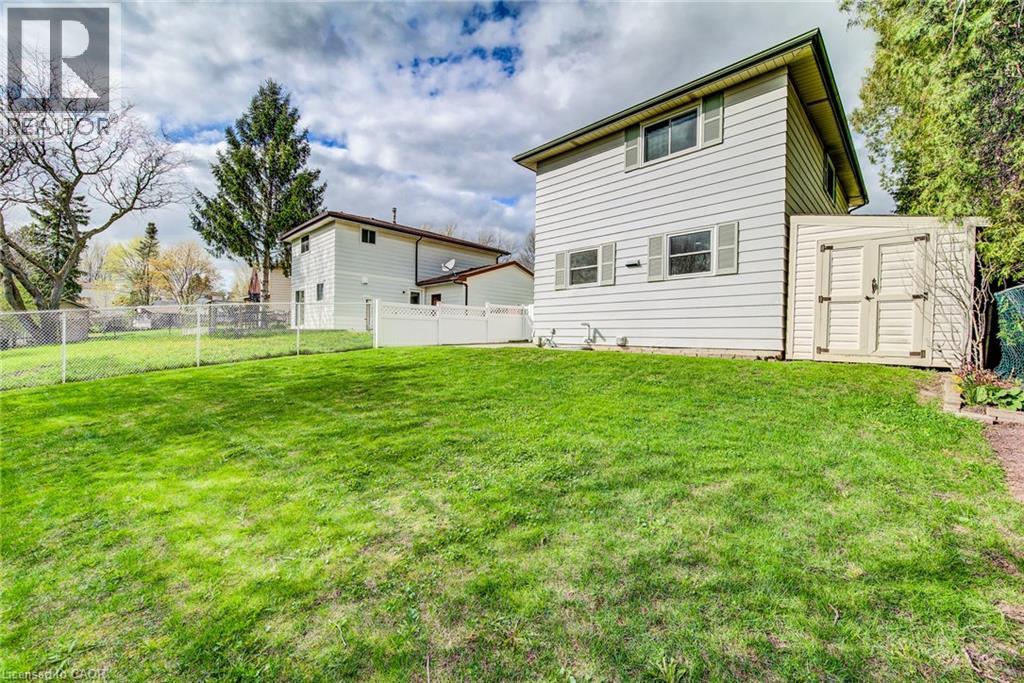 17 Forest Glen Court, Kitchener, Ontario  N2N 1E1 - Photo 41 - 40826964