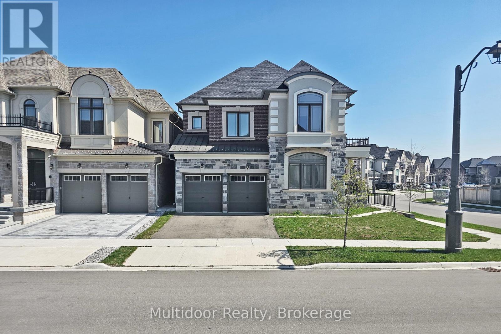 2427 Aubrey Turquand Trail, Oakville (Ga Glen Abbey), Ontario  L6M 5L4 - Photo 1 - W13082250