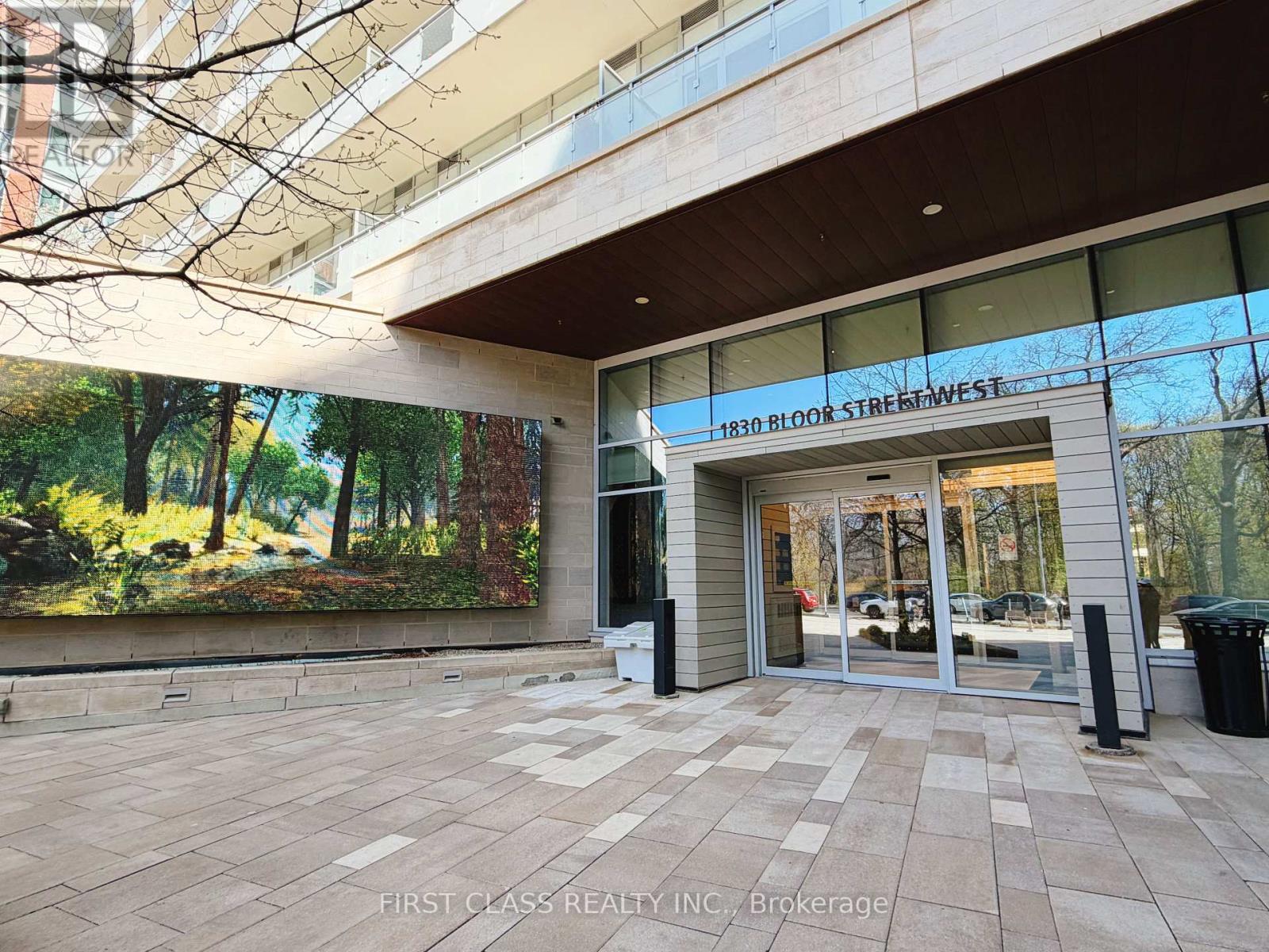 Uph10 - 1830 Bloor Street W, Toronto, Ontario  M6P 0A2 - Photo 3 - W13082252