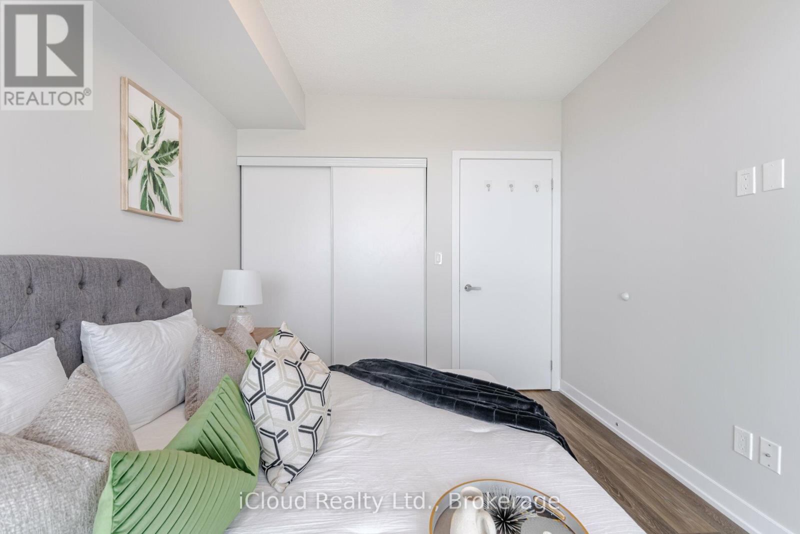 3200 Dakota Common, Burlington (Alton), Ontario  L7M 2A7 - Photo 16 - W13082284