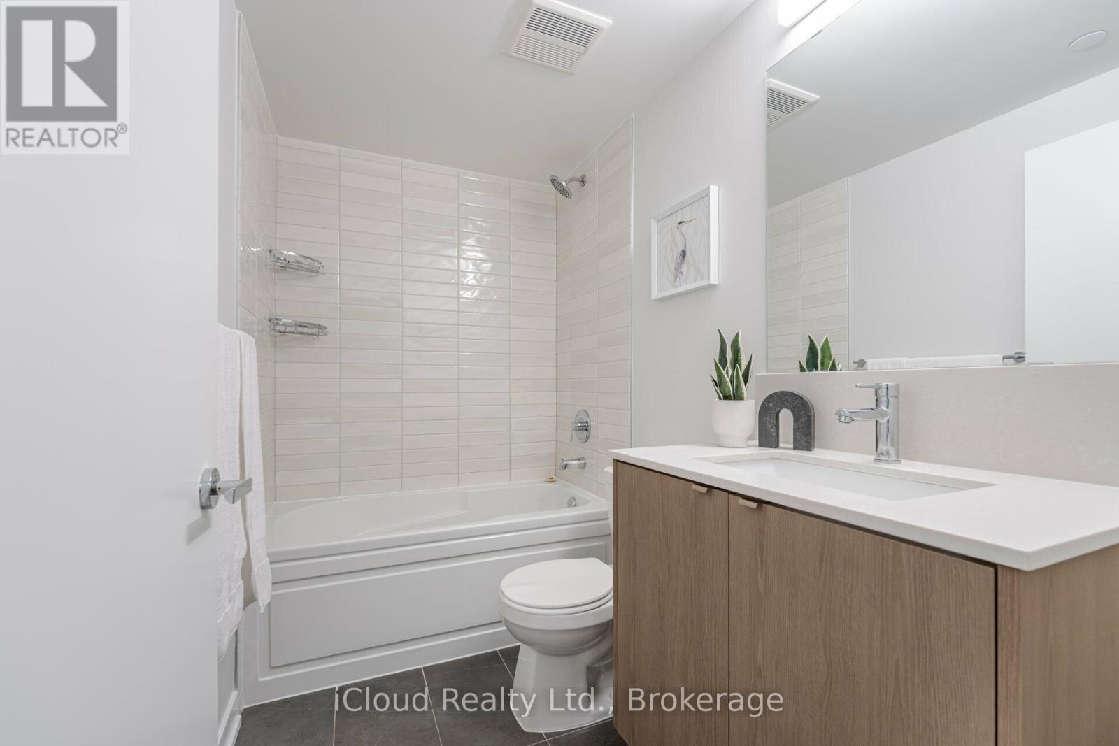 3200 Dakota Common, Burlington (Alton), Ontario  L7M 2A7 - Photo 20 - W13082284