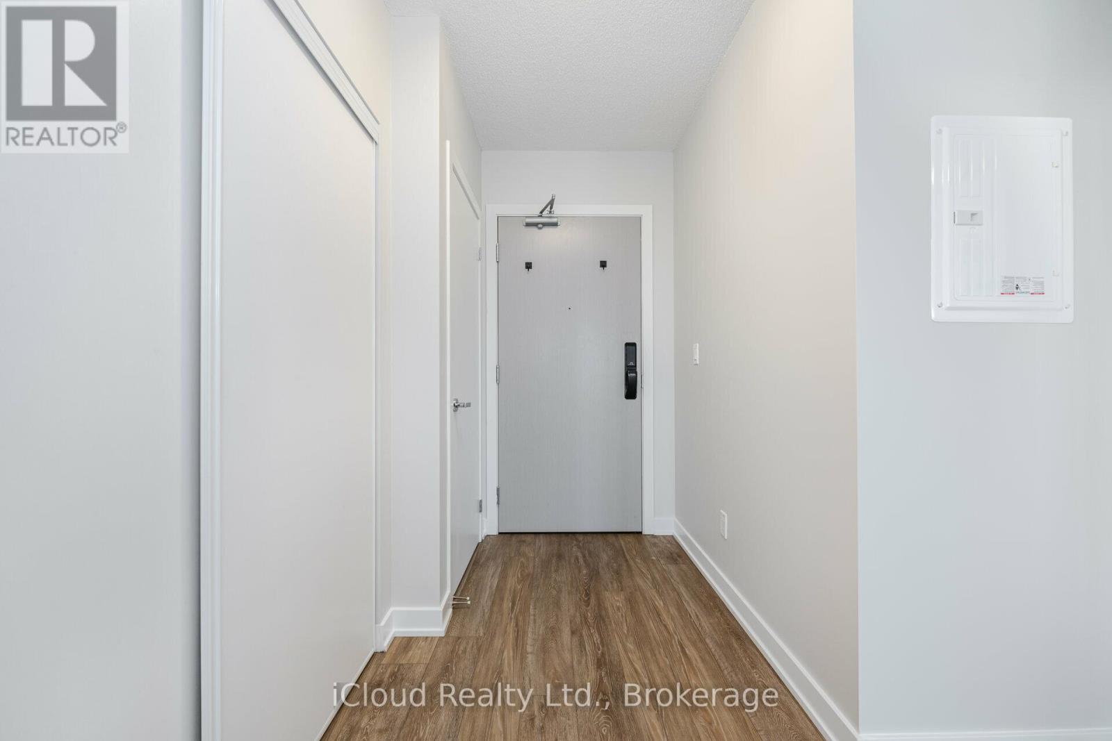 3200 Dakota Common, Burlington (Alton), Ontario  L7M 2A7 - Photo 5 - W13082284
