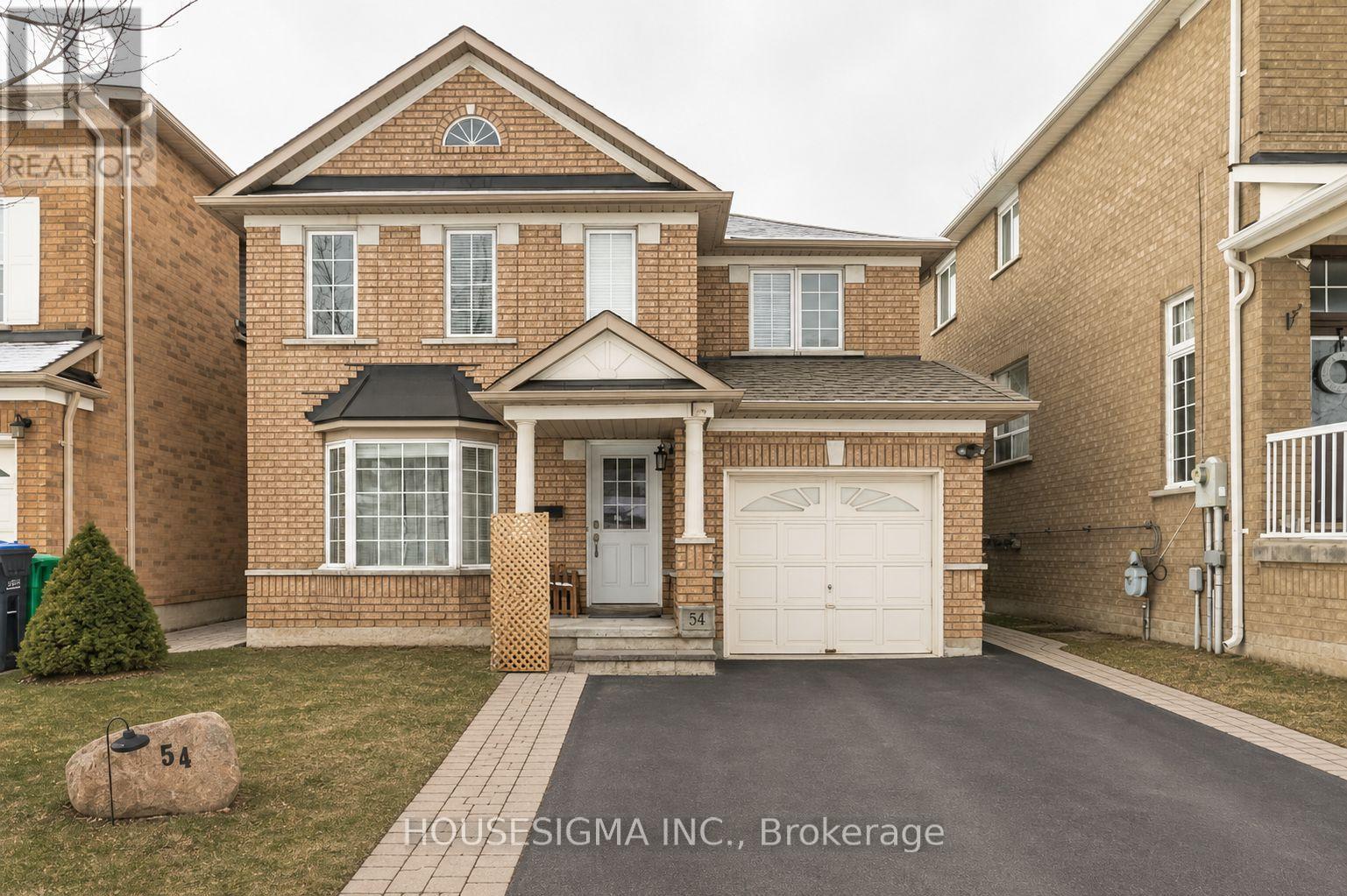 54 UPPER HIGHLANDS DRIVE, Brampton, Ontario