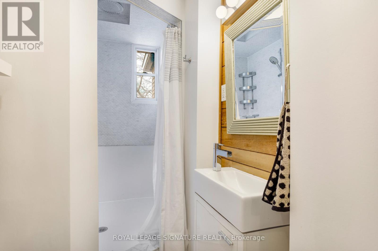 38 Wiltshire Avenue, Toronto, Ontario  M6N 2V9 - Photo 14 - W13082332