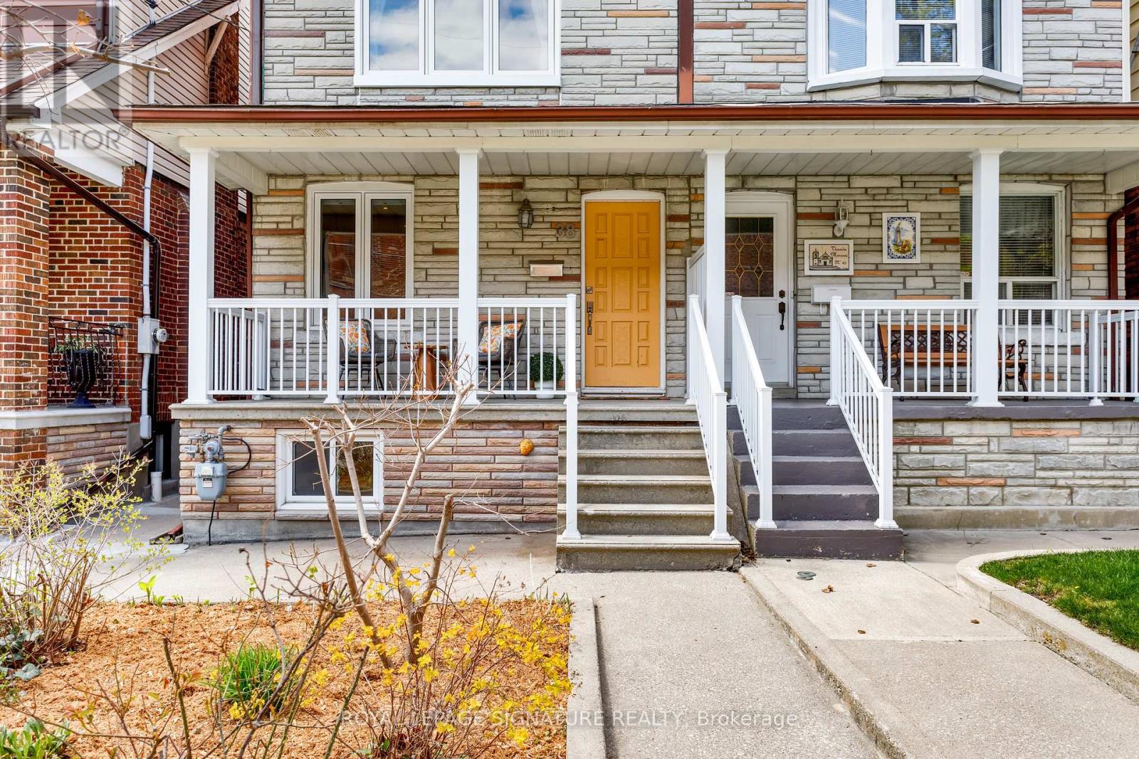 38 Wiltshire Avenue, Toronto, Ontario  M6N 2V9 - Photo 2 - W13082332