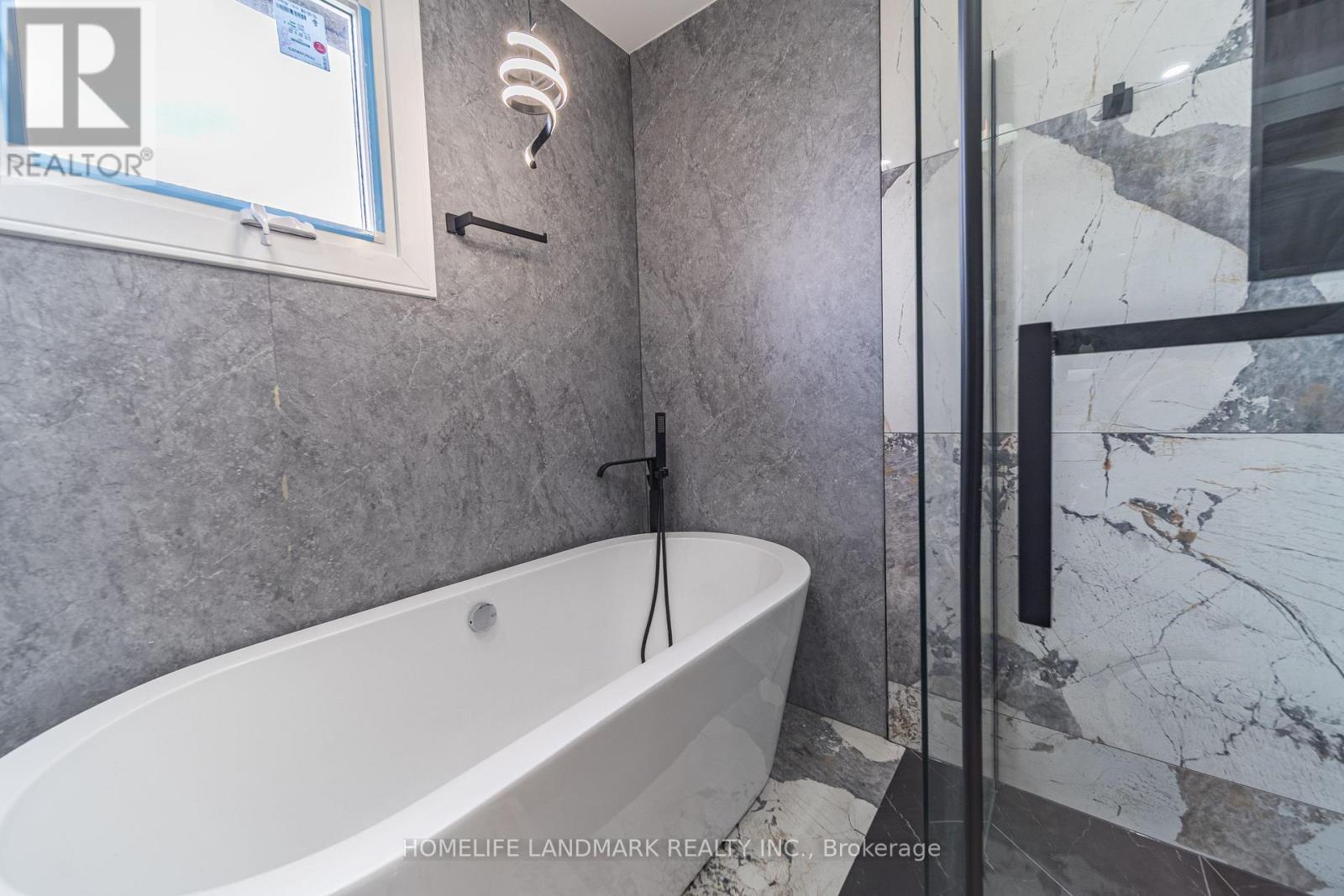 224 Macedonia Crescent, Mississauga, Ontario  L5B 3R8 - Photo 12 - W13082338