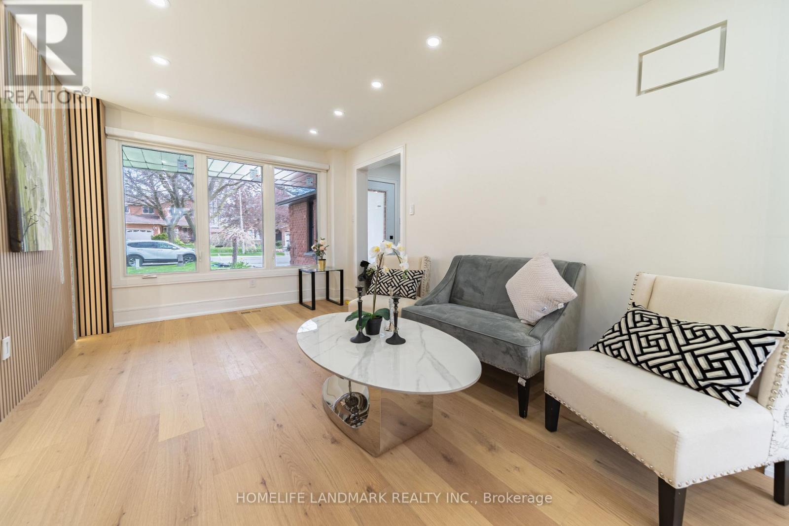 224 Macedonia Crescent, Mississauga, Ontario  L5B 3R8 - Photo 5 - W13082338