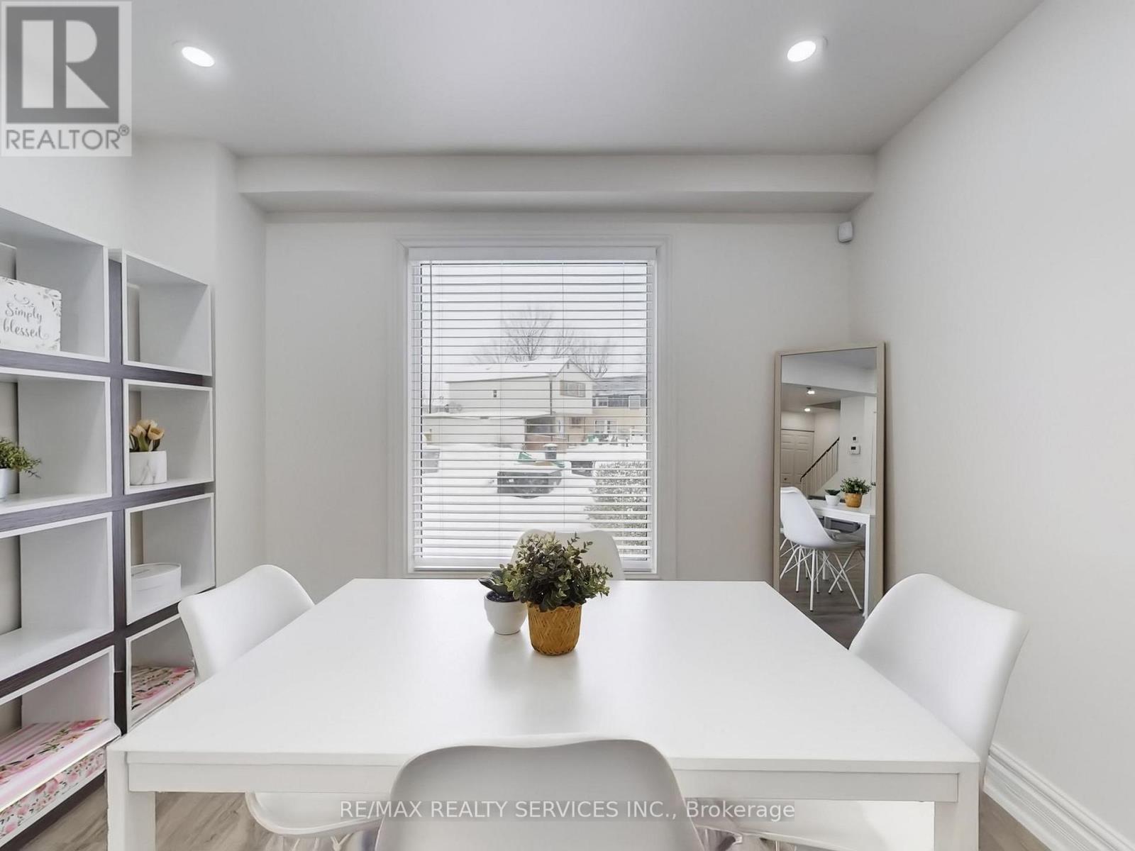 30 Haley Court, Brampton (Central Park), Ontario  L6S 1N6 - Photo 14 - W13082344