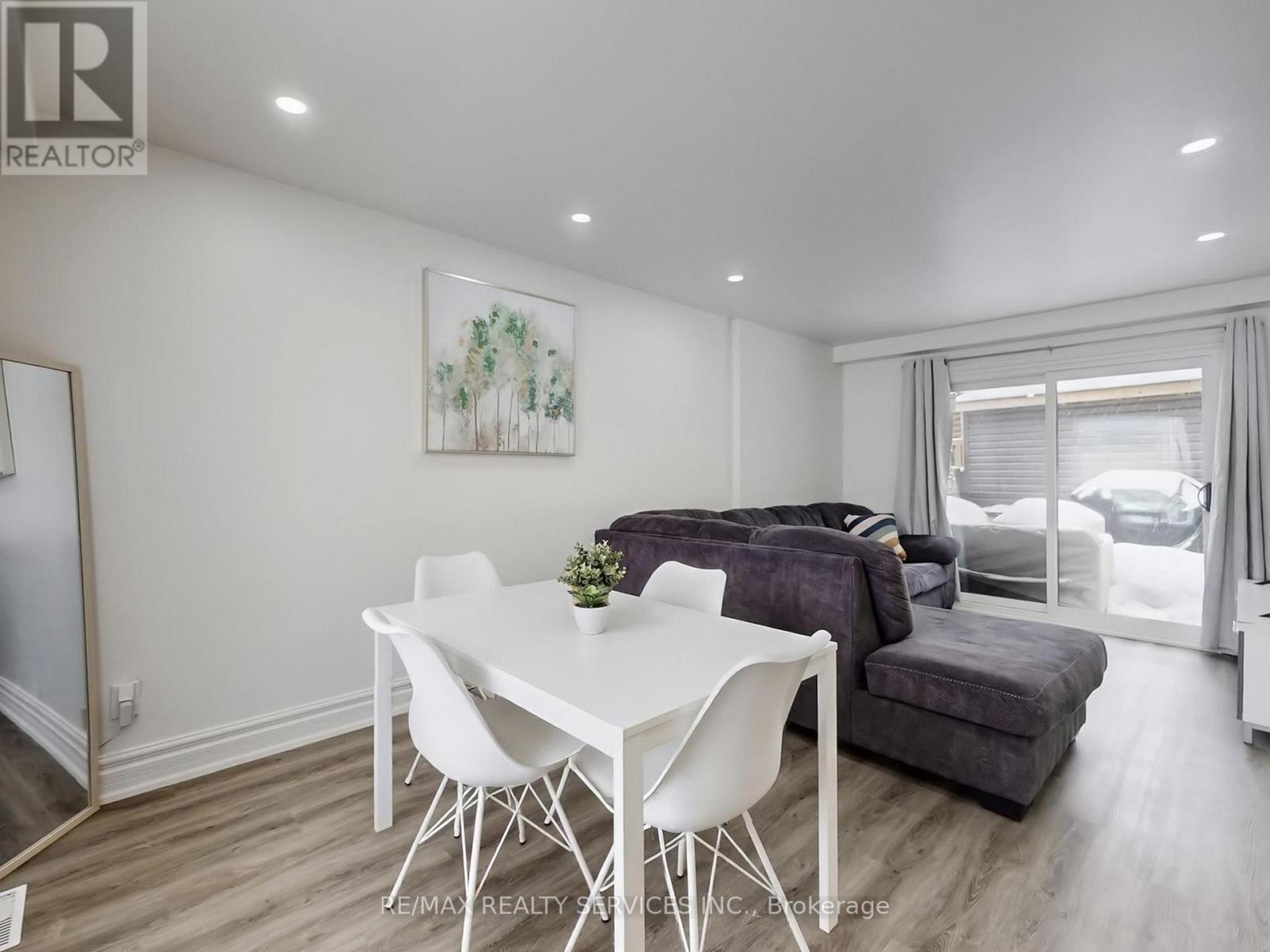 30 Haley Court, Brampton (Central Park), Ontario  L6S 1N6 - Photo 16 - W13082344