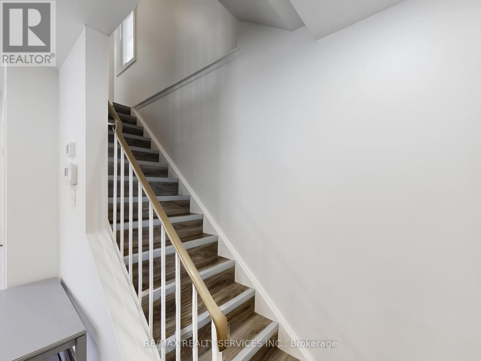 30 Haley Court, Brampton (Central Park), Ontario  L6S 1N6 - Photo 17 - W13082344