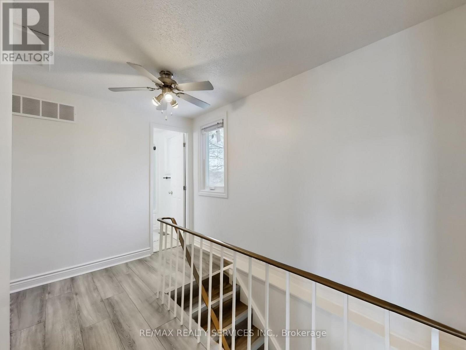 30 Haley Court, Brampton (Central Park), Ontario  L6S 1N6 - Photo 20 - W13082344