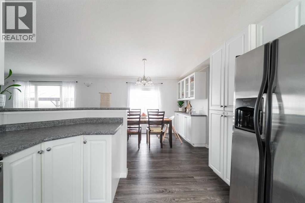 132 Sumac Crescent, Fort Mcmurray, Alberta  T9K 0H8 - Photo 11 - A2308004