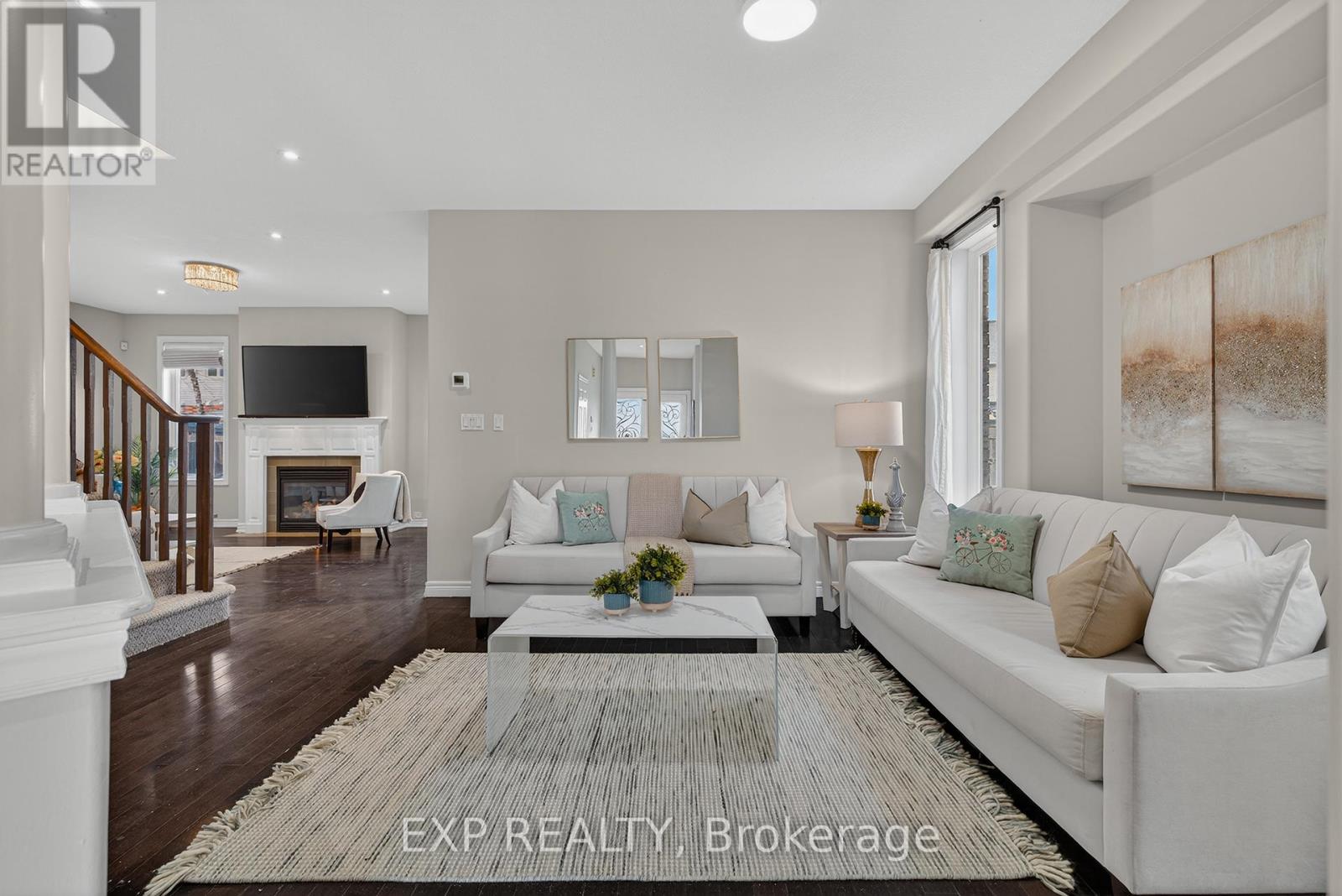 100 Garinger Crescent, Hamilton (Binbrook), Ontario  L0R 1C0 - Photo 5 - X13082256