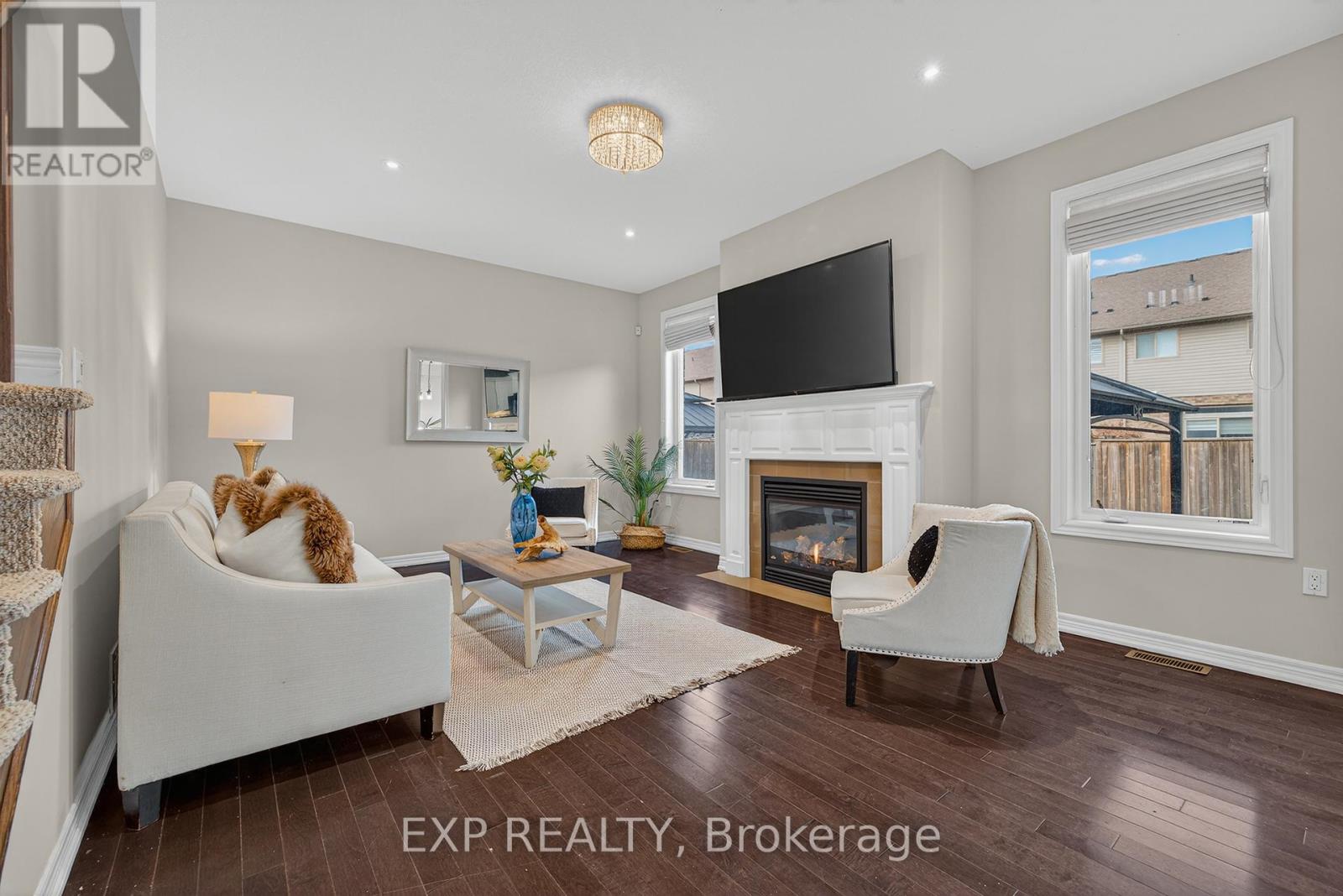 100 Garinger Crescent, Hamilton (Binbrook), Ontario  L0R 1C0 - Photo 6 - X13082256
