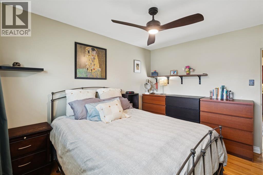 26 Galway Crescent Sw, Calgary, Alberta  T3E 4Y3 - Photo 21 - A2303994