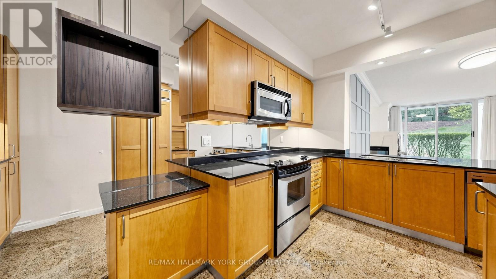120 - 18 William Carson Crescent, Toronto (St. Andrew-Windfields), Ontario  M2P 2H2 - Photo 12 - C13082452