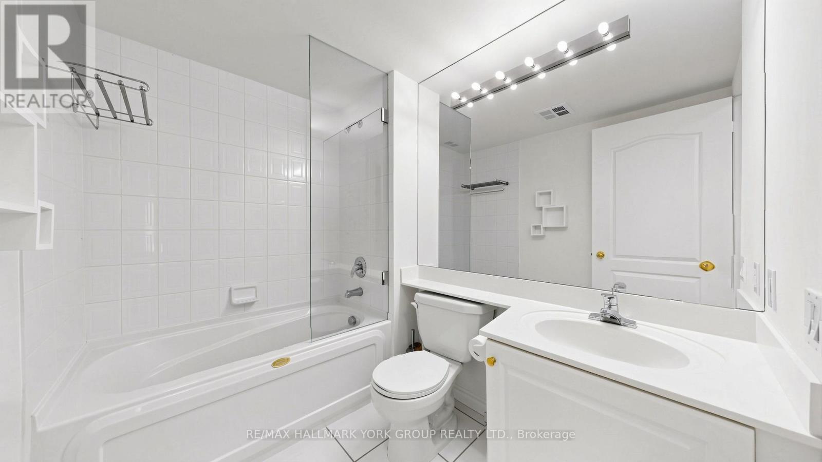 120 - 18 William Carson Crescent, Toronto (St. Andrew-Windfields), Ontario  M2P 2H2 - Photo 16 - C13082452