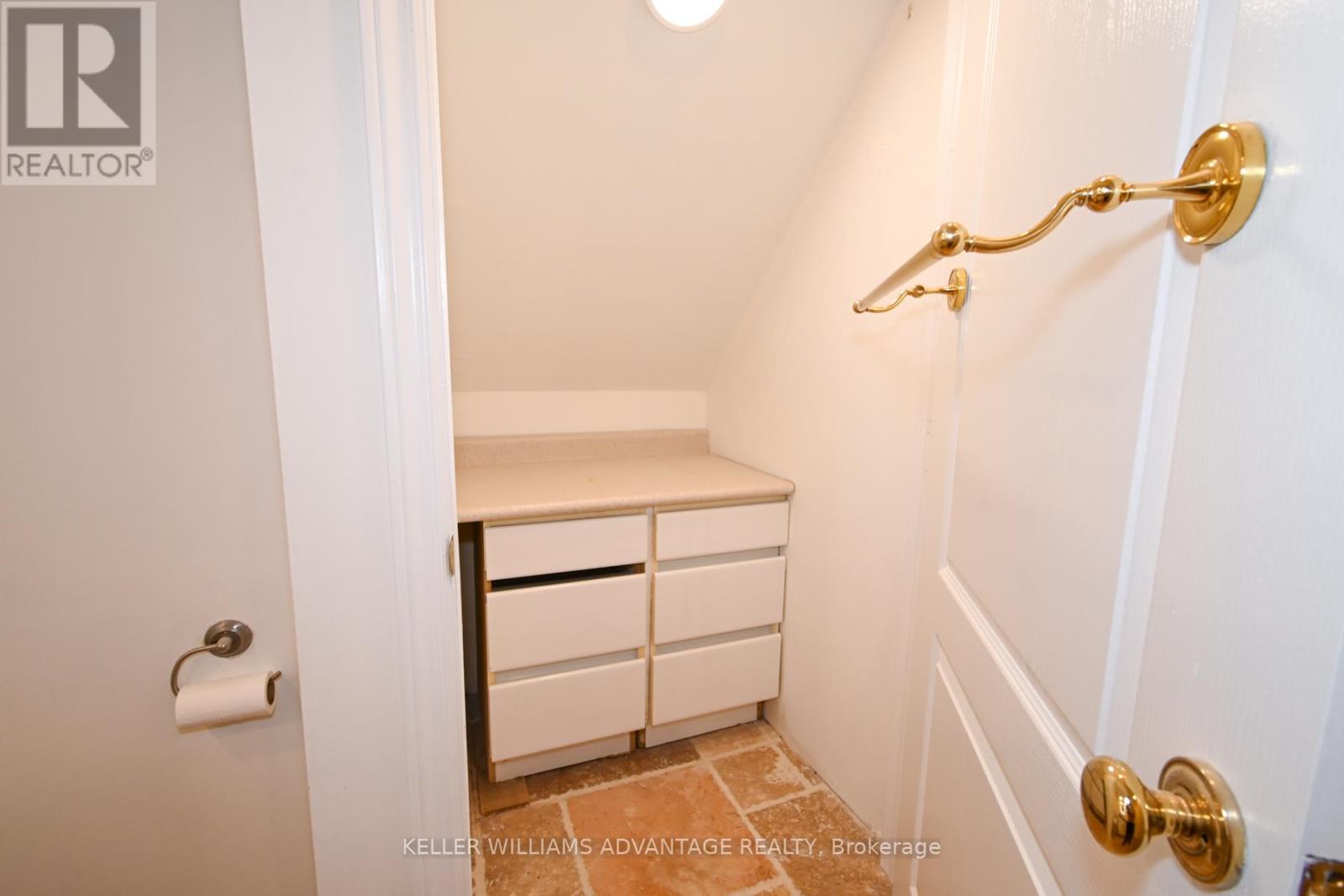 Back Lower - 132 Hammersmith Avenue, Toronto, Ontario  M4E 2W6 - Photo 19 - E13082424