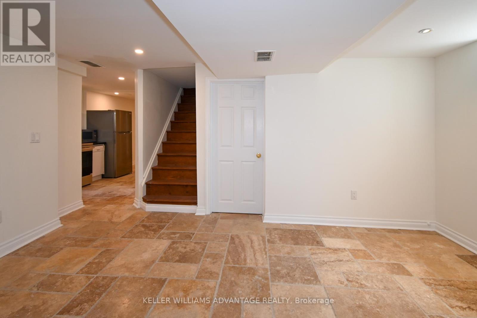 Back Lower - 132 Hammersmith Avenue, Toronto, Ontario  M4E 2W6 - Photo 20 - E13082424
