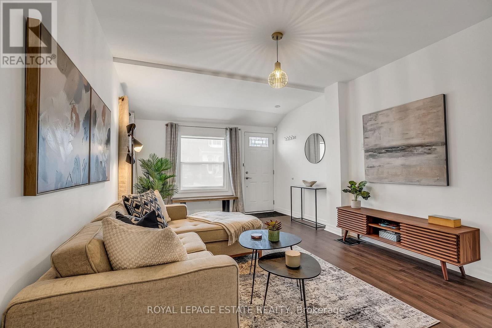 240 Cedarvale Avenue, Toronto (Woodbine-Lumsden), Ontario  M4C 4K2 - Photo 7 - E13082440