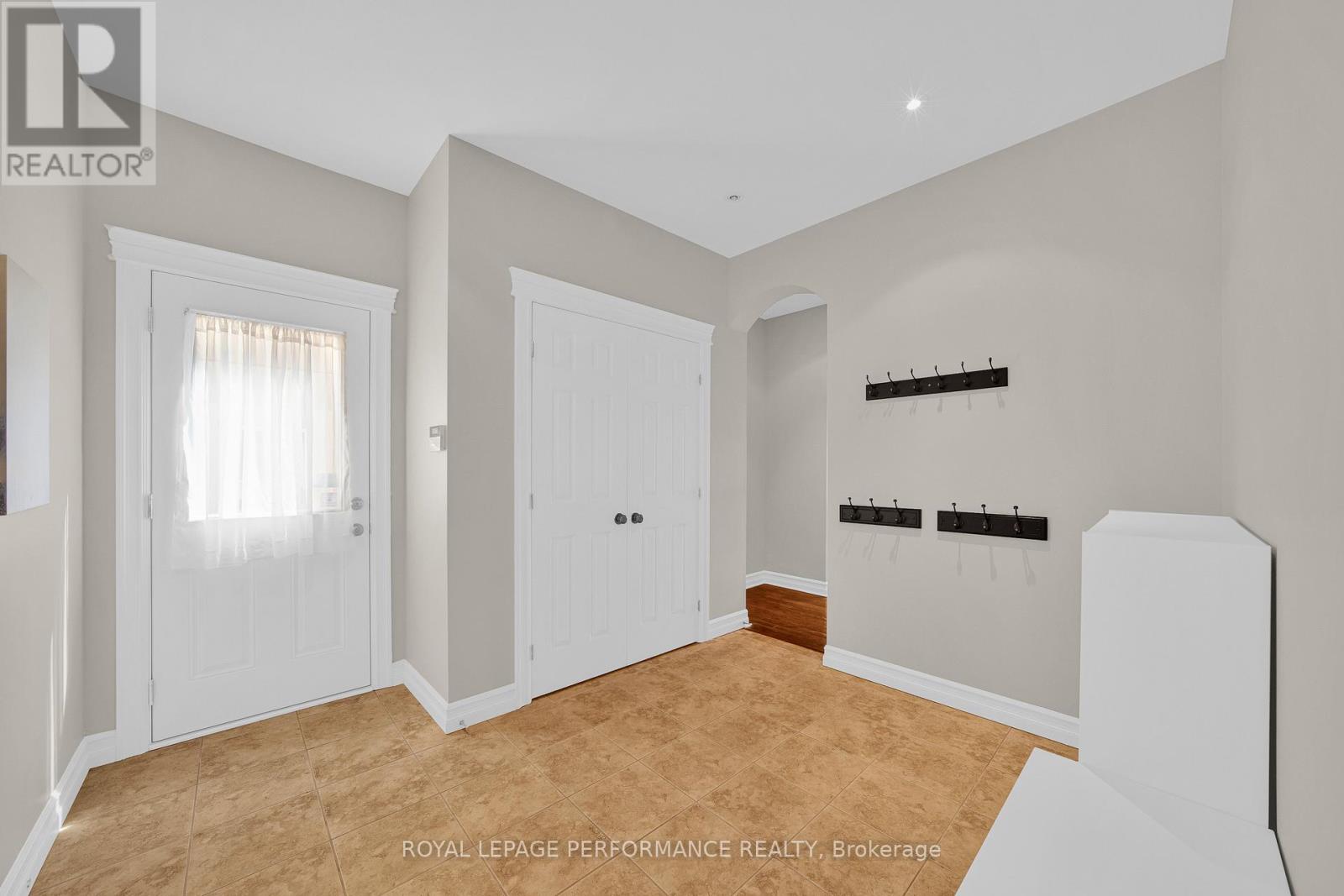 590 Kochar Drive, Ottawa, Ontario  K2C 4J5 - Photo 12 - X13082404