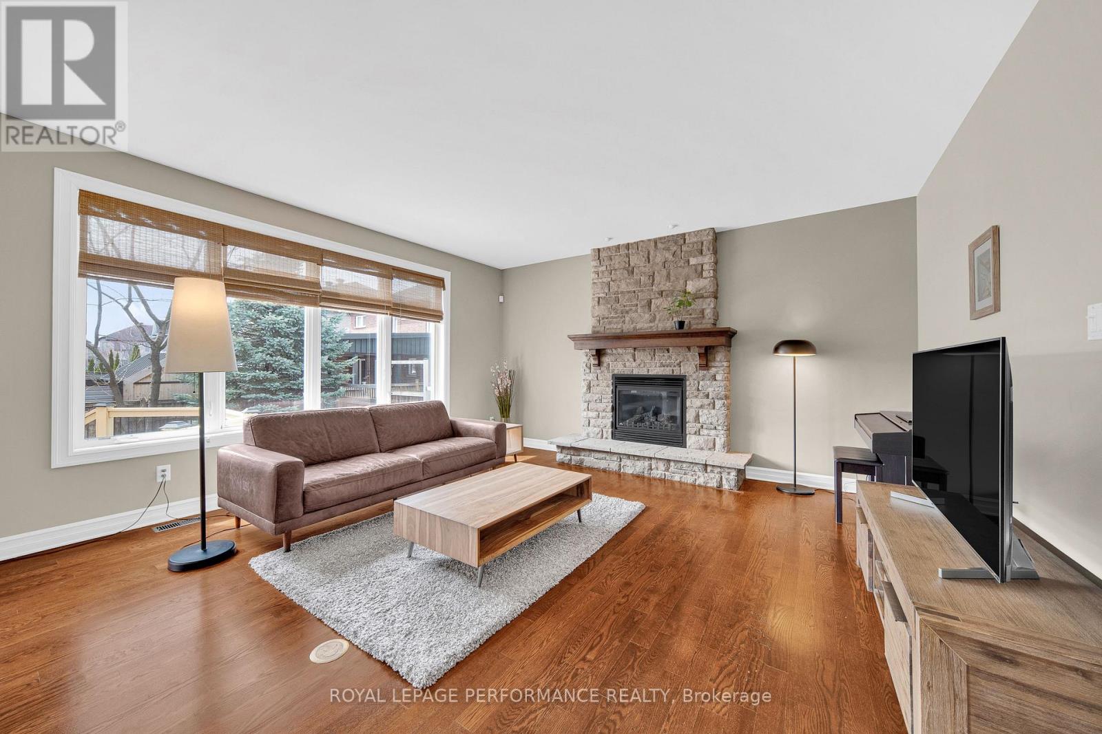 590 Kochar Drive, Ottawa, Ontario  K2C 4J5 - Photo 2 - X13082404