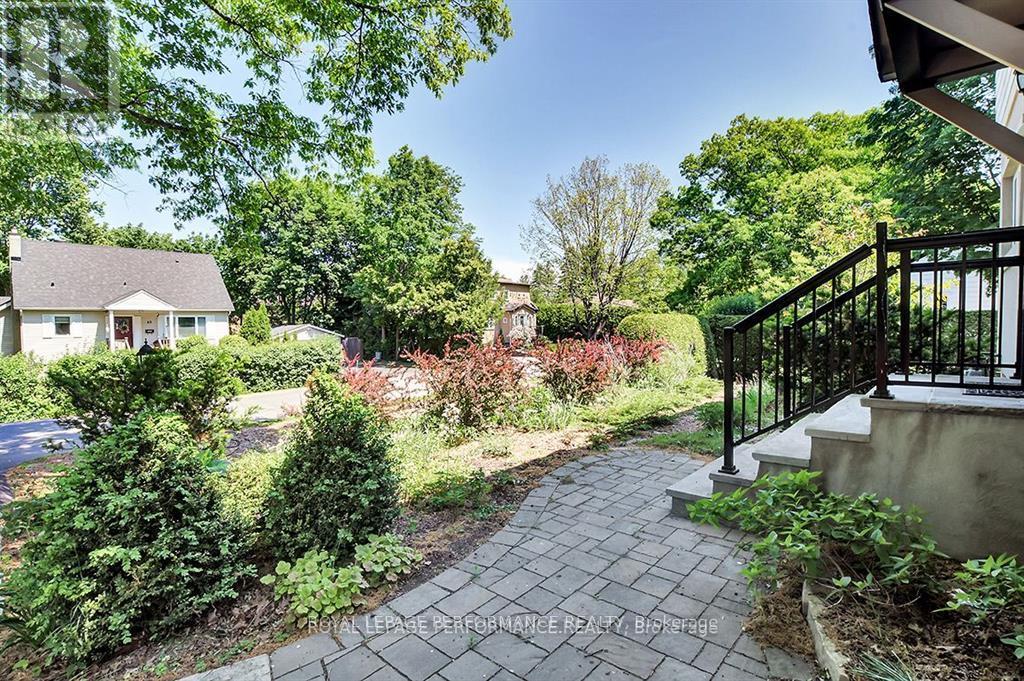 64 Starwood Road, Ottawa, Ontario  K2G 1Z3 - Photo 3 - X13082432