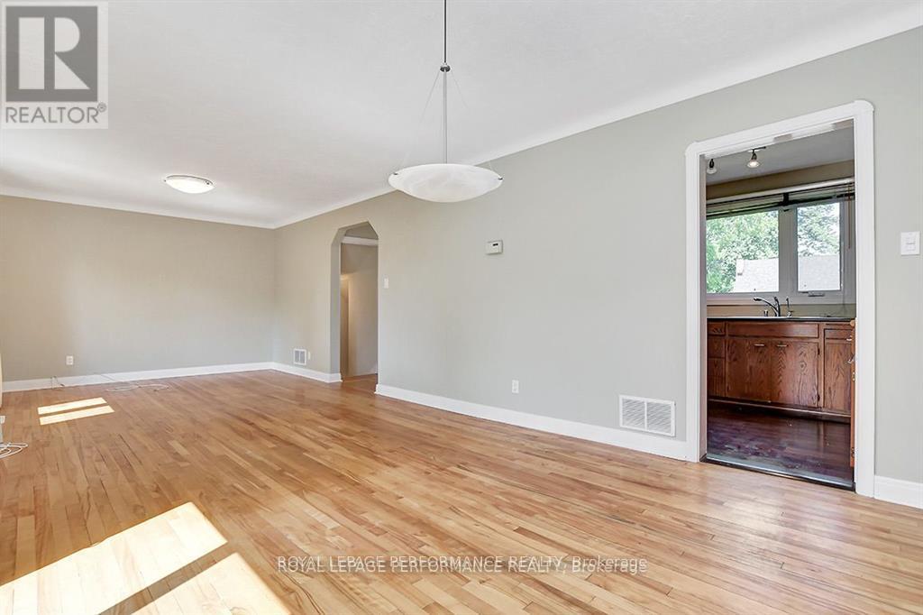 64 Starwood Road, Ottawa, Ontario  K2G 1Z3 - Photo 8 - X13082432