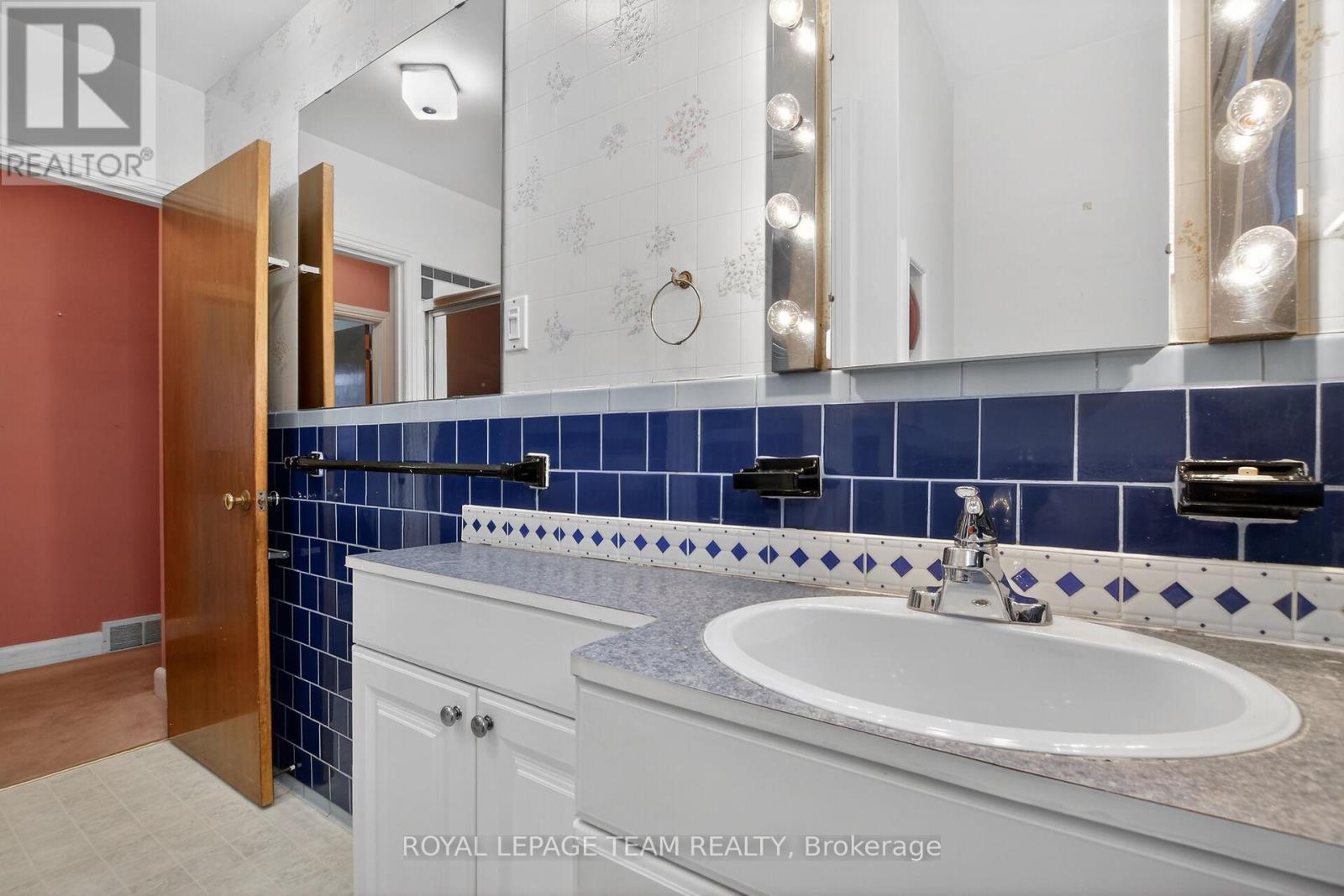 546 Sherbourne Road, Ottawa, Ontario  K2A 3G5 - Photo 17 - X13082446