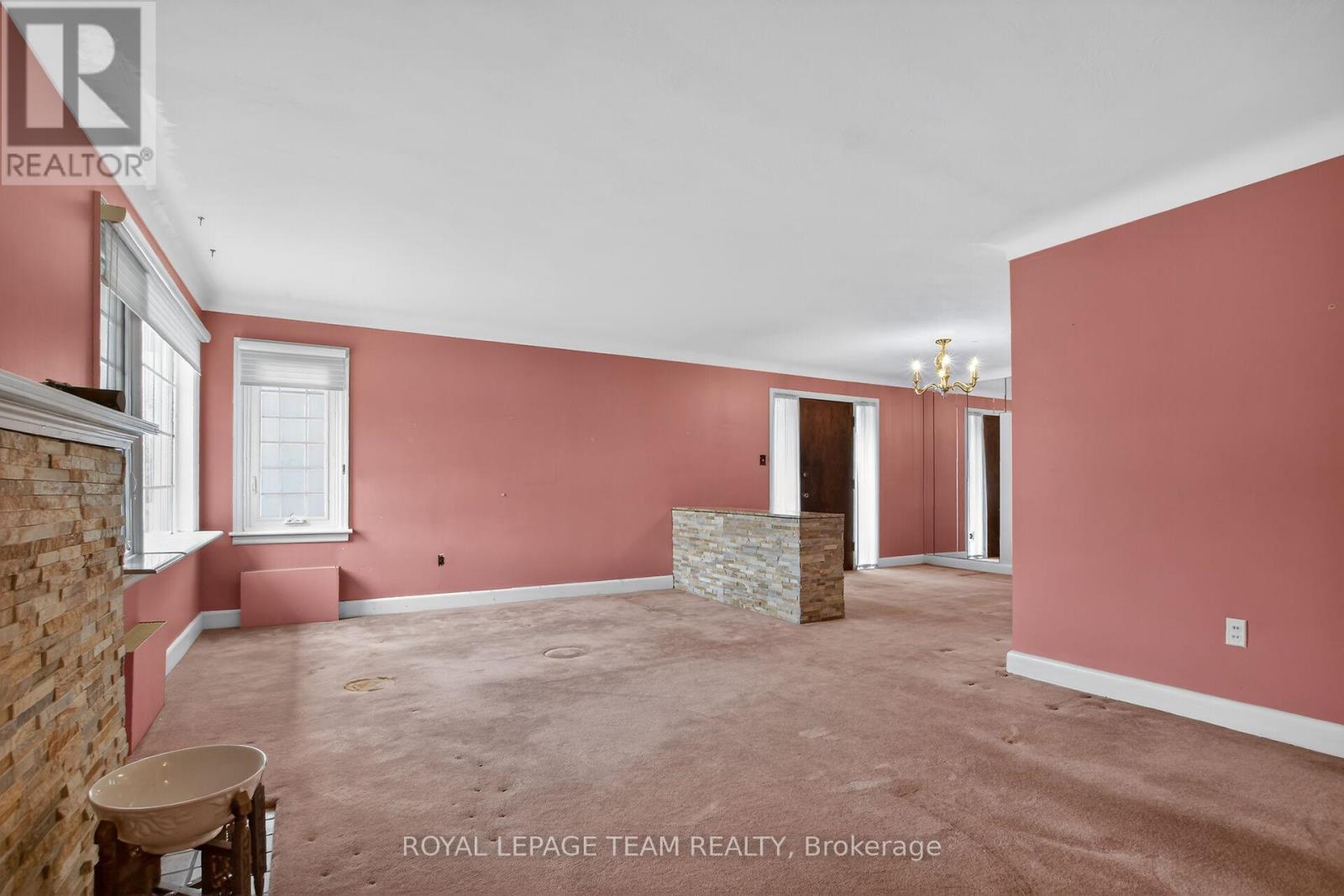 546 Sherbourne Road, Ottawa, Ontario  K2A 3G5 - Photo 6 - X13082446