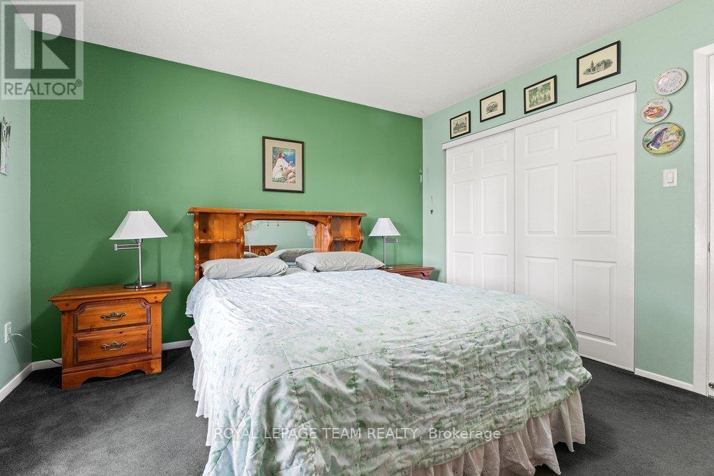 2368 Ogilvie Road, Ottawa, Ontario  K1J 7N6 - Photo 13 - X13082466
