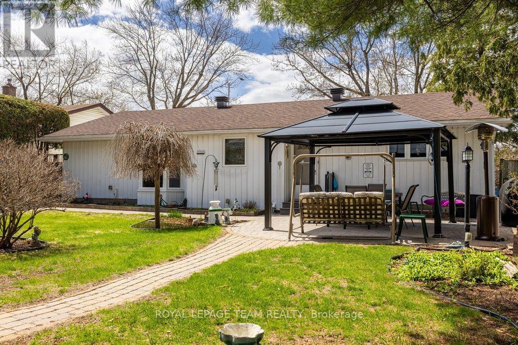 2368 Ogilvie Road, Ottawa, Ontario  K1J 7N6 - Photo 21 - X13082466