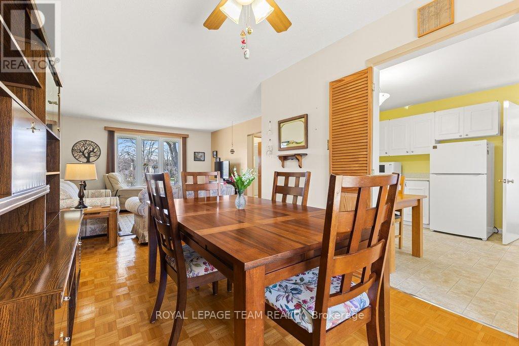 2368 Ogilvie Road, Ottawa, Ontario  K1J 7N6 - Photo 6 - X13082466