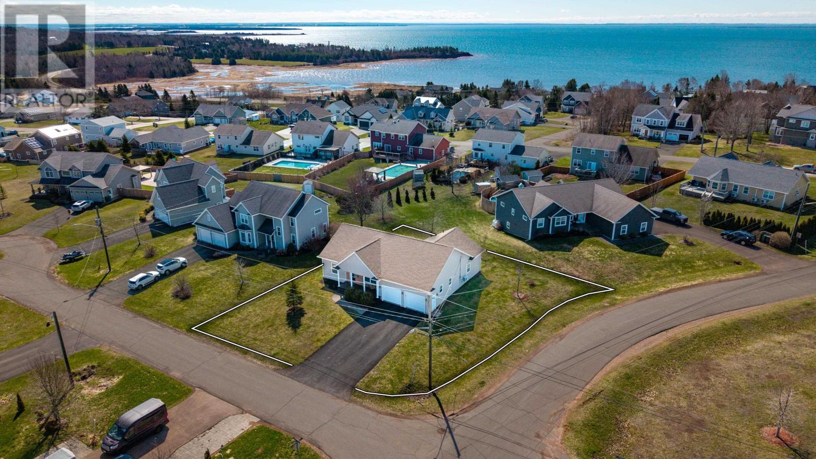 2 Somerset Place, Stratford, Prince Edward Island