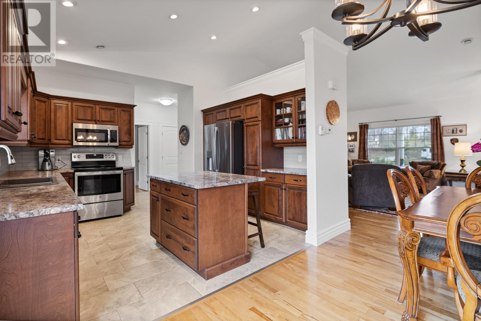 2 Somerset Place, Stratford, Prince Edward Island  C1B 0A9 - Photo 13 - 202609672
