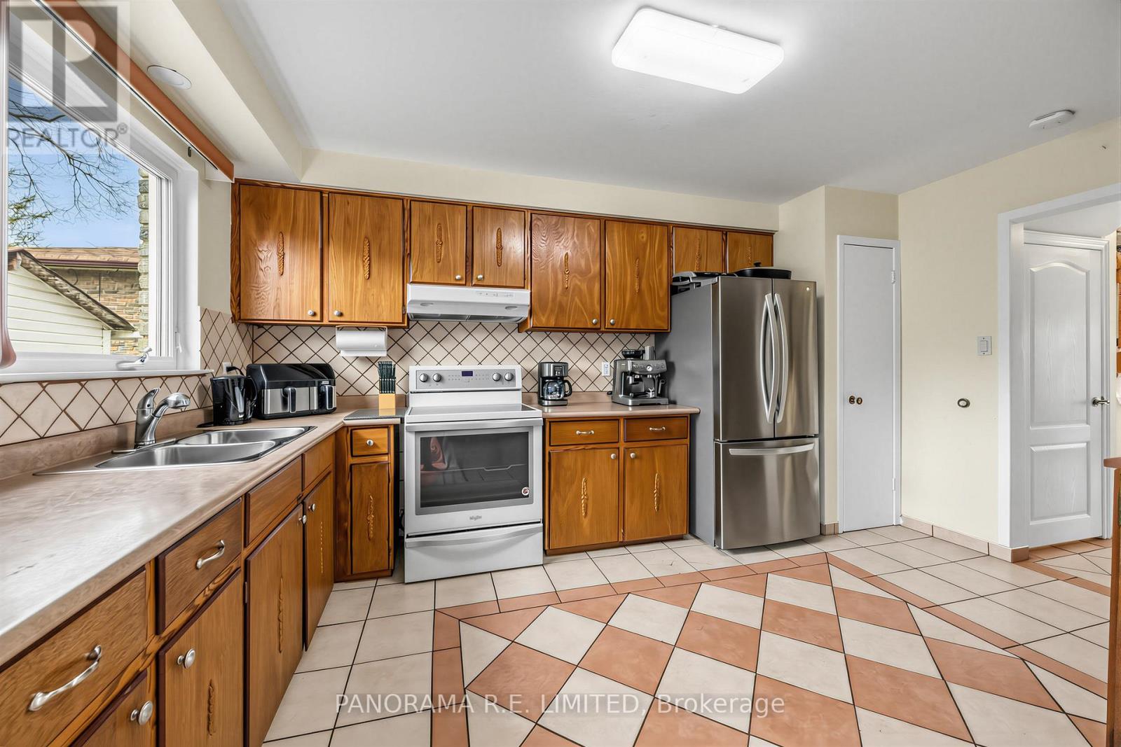 3128 Rymal Road, Mississauga (Applewood), Ontario  L4Y 3B6 - Photo 11 - W13082408