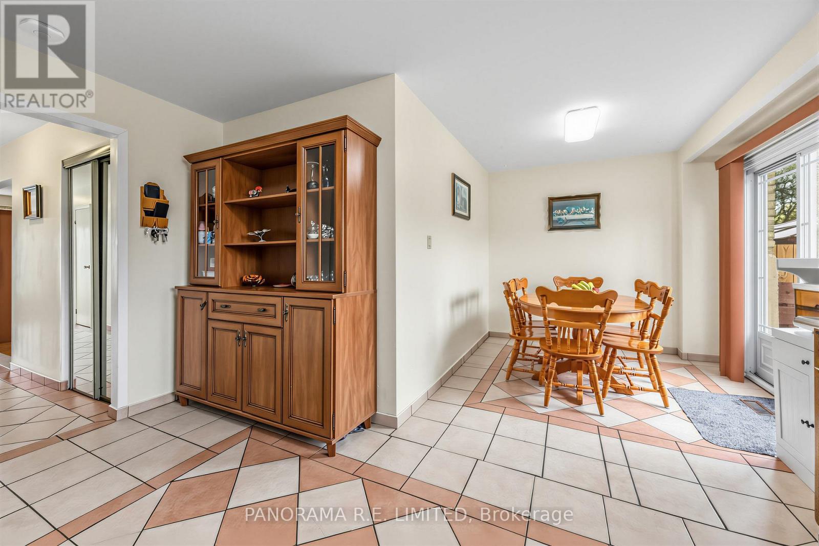 3128 Rymal Road, Mississauga (Applewood), Ontario  L4Y 3B6 - Photo 12 - W13082408