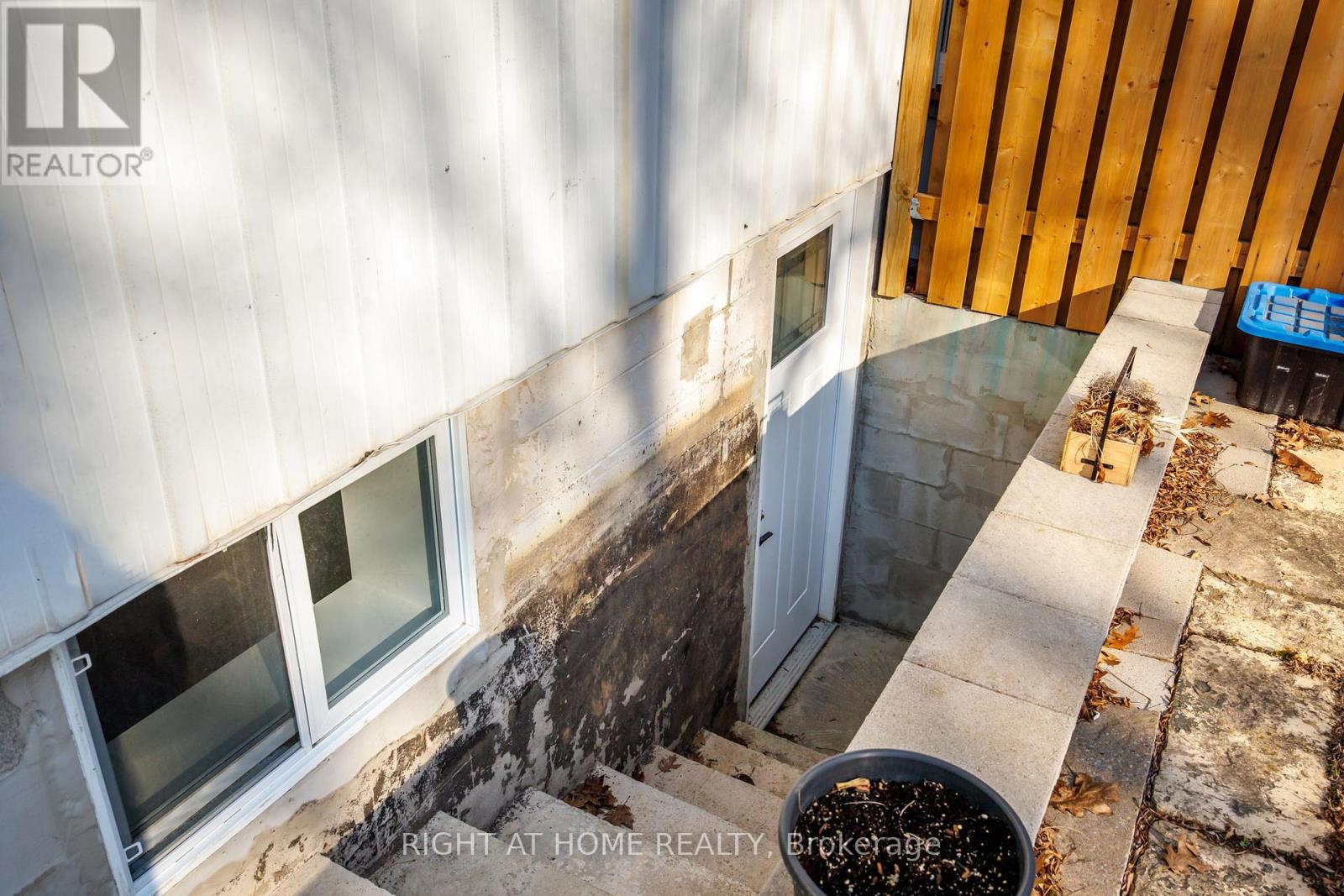 Basement - 346 Walkers Line, Burlington, Ontario  L7N 2C7 - Photo 4 - W13082410